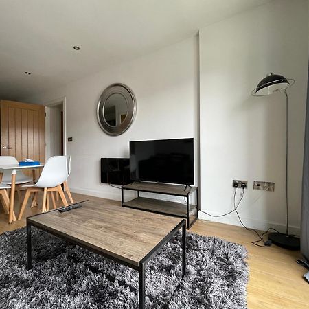 Stylish And Modern 2Br Apartment With Parking 谢菲尔德 外观 照片
