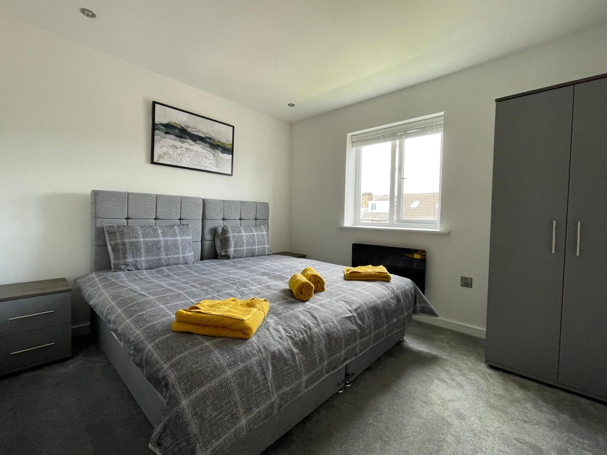 Stylish And Modern 2Br Apartment With Parking 谢菲尔德 外观 照片