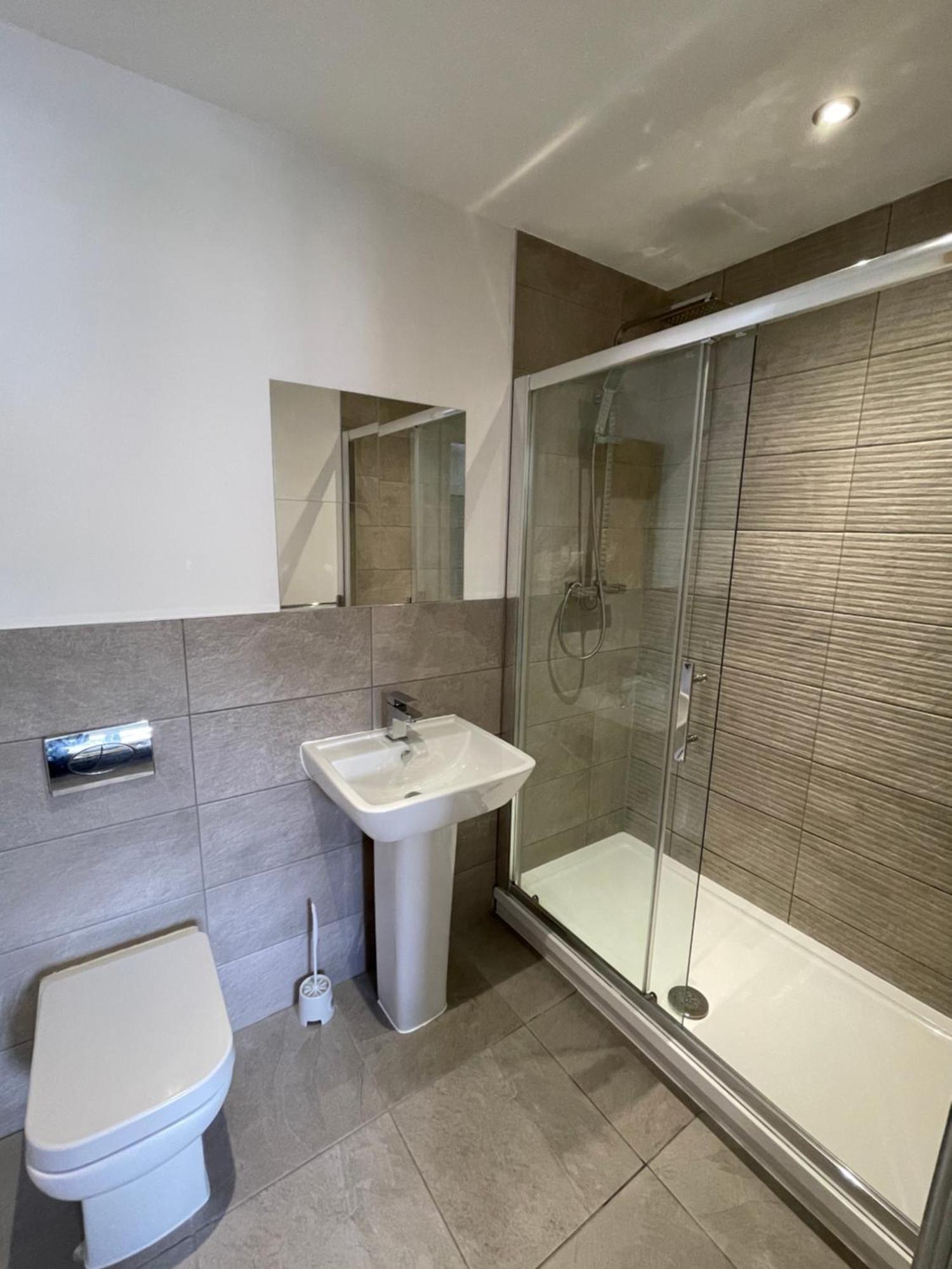 Stylish And Modern 2Br Apartment With Parking 谢菲尔德 外观 照片